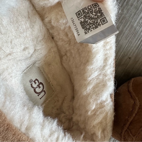 New UGG Dakota Slippers Sz 12 - Picture 5 of 5